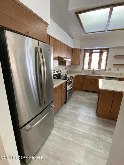 8731 Pluto Dr, Anchorage, AK 99507 photo 5