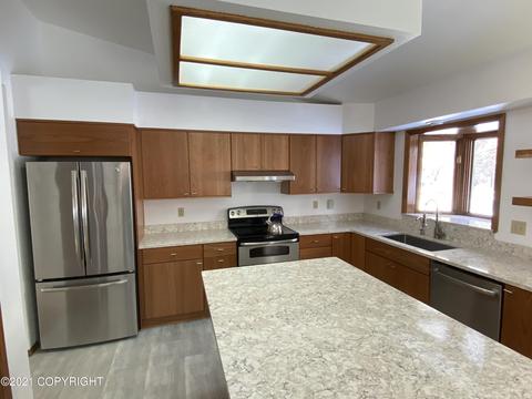8731 Pluto Dr, Anchorage, AK 99507 photo 3