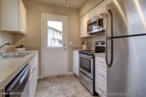 2322 E 66th Ave, Anchorage, AK 99507 photo 7