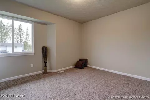 2322 E 66th Ave, Anchorage, AK 99507 photo 9