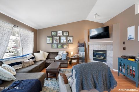 8902 Eagle Place Loop # 38, Eagle River, AK 99577 photo 14
