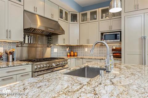 10657 Tradition Ave, Eagle River, AK 99577 photo 13