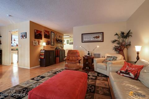3331 Wiley Post Loop, Anchorage, AK 99517 photo 5