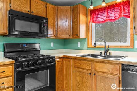 18836 Mountain Point Dr, Eagle River, AK 99577 photo 17