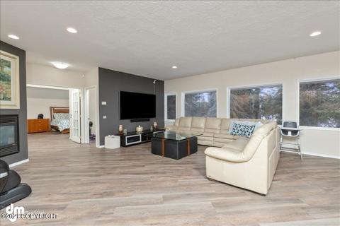 9231 Main Tree Dr, Anchorage, AK 99507 photo 15