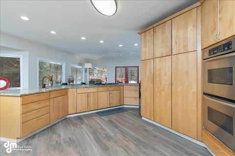 9231 Main Tree Dr, Anchorage, AK 99507 photo 7
