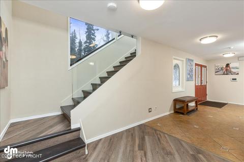 9231 Main Tree Dr, Anchorage, AK 99507 photo 3