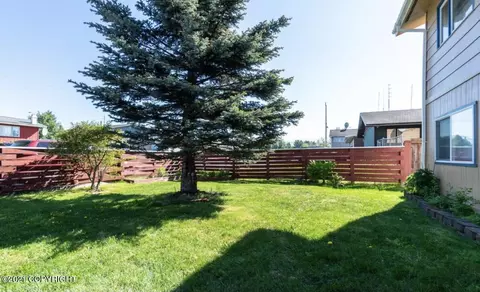 4608 E 7th Ave, Anchorage, AK 99508 photo 2
