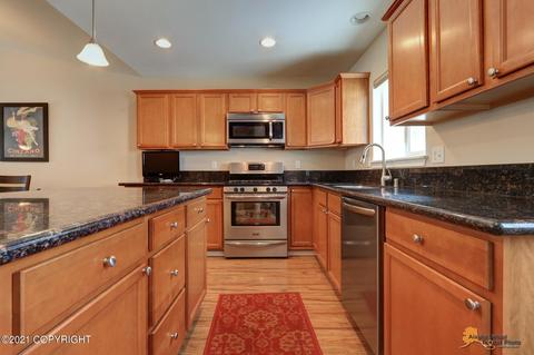 20495 Birch Crest Ln, Eagle River, AK 99577 photo 12