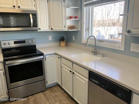 12500 Crested Butte Dr, Eagle River, AK 99577 photo 8