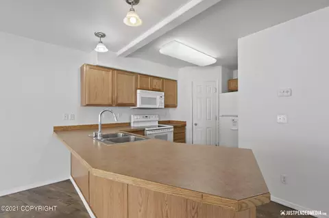 6489 Whispering Loop, Anchorage, AK 99504 photo 6