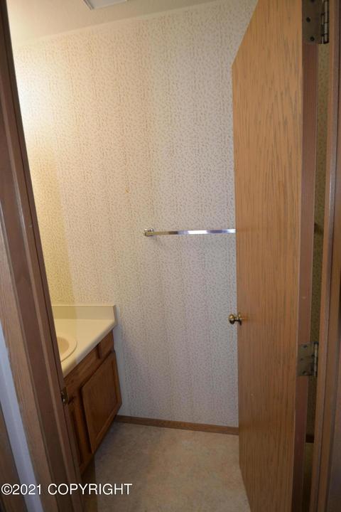 18727 N Lowrie Loop, Eagle River, AK 99577 photo 10