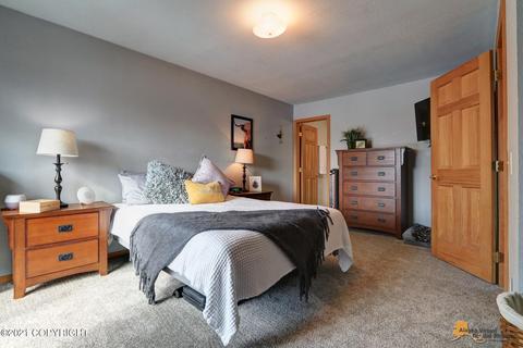 13045 Ridd Cir, Eagle River, AK 99577 photo 18