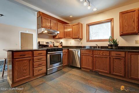10129 Loon Cir, Eagle River, AK 99577 photo 13