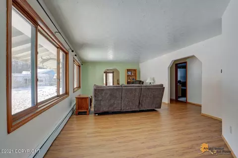 20508 Mark Cir, Chugiak, AK 99567 photo 11