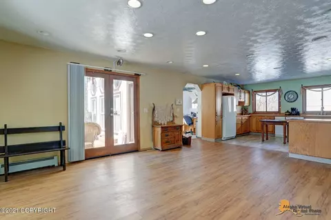 20508 Mark Cir, Chugiak, AK 99567 photo 15
