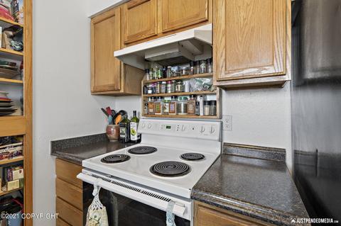 3642 E 19th Ave, Anchorage, AK 99508 photo 11