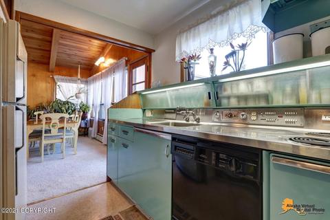 613 E 22nd Ave, Anchorage, AK 99501 photo 12