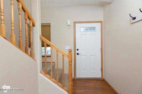 9158 Eagle River Ln, Eagle River, AK 99577 photo 4