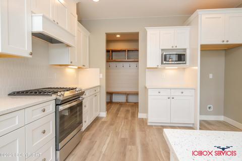 9161 E Windy Woods Loop, Palmer, AK 99645 photo 10