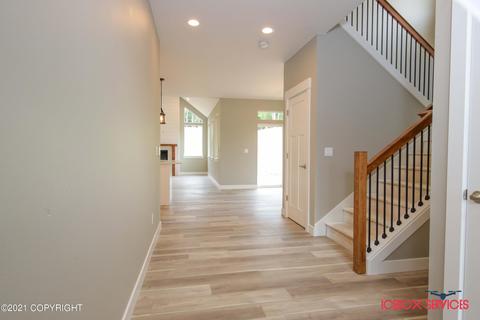 9161 E Windy Woods Loop, Palmer, AK 99645 photo 5