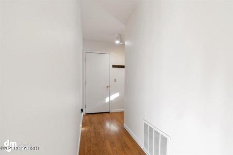 9010 Lance Cir, Anchorage, AK 99502 photo 23