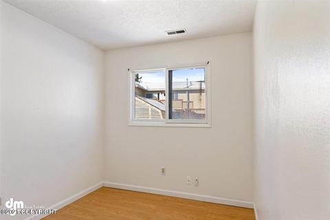 9010 Lance Cir, Anchorage, AK 99502 photo 28