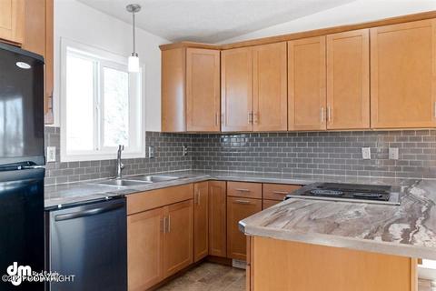 9010 Lance Cir, Anchorage, AK 99502 photo 21