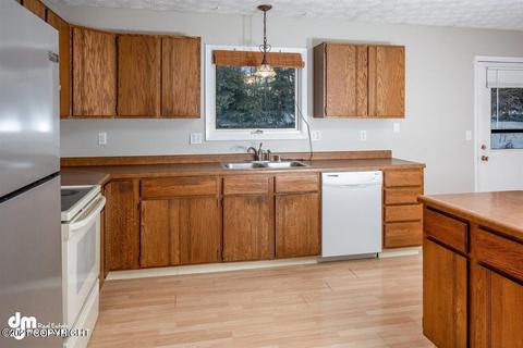 17623 Kantishna Dr, Eagle River, AK 99577 photo 8