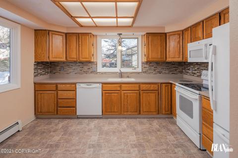 9637 Balandra Cir, Eagle River, AK 99577 photo 11