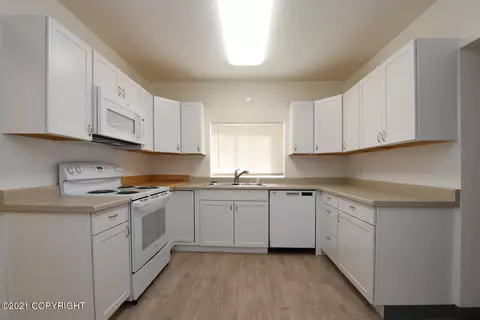 417 E 11th Ave, Anchorage, AK 99501 photo 10