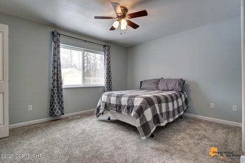 24205 Leos Rd, Chugiak, AK 99567 photo 11