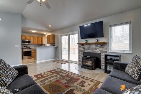24205 Leos Rd, Chugiak, AK 99567 photo 3