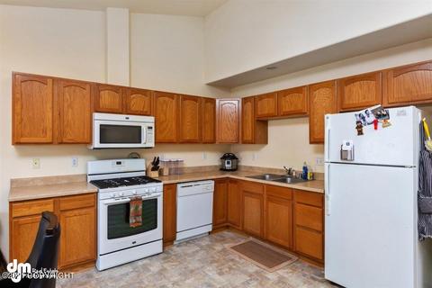 2047 E 73rd Ave # 7, Anchorage, AK 99507 photo 7