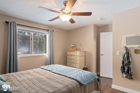 10127 Eagle River Ln, Eagle River, AK 99577 photo 18
