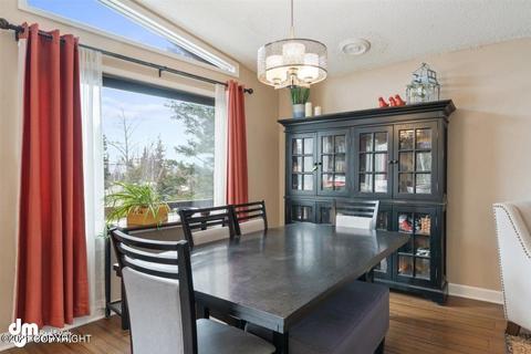10127 Eagle River Ln, Eagle River, AK 99577 photo 9