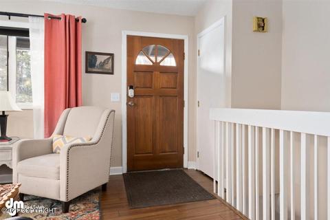 10127 Eagle River Ln, Eagle River, AK 99577 photo 4