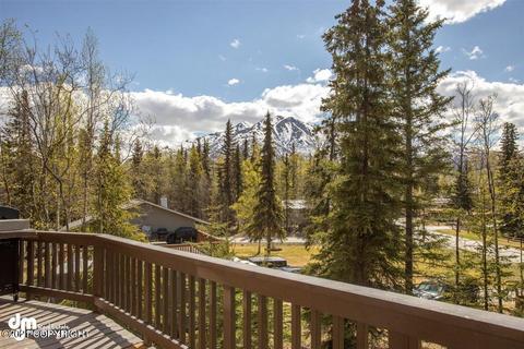 10127 Eagle River Ln, Eagle River, AK 99577 photo 3