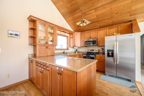 19223 Middleton Loop, Eagle River, AK 99577 photo 12