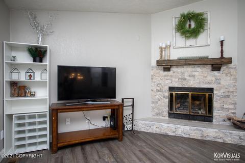 9604 Saint George Cir, Eagle River, AK 99577 photo 11
