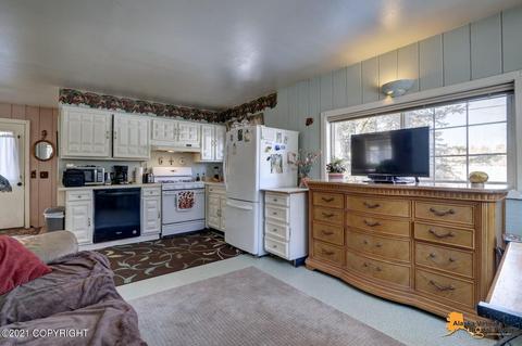 15511 Sroufe St, Eagle River, AK 99577 photo 3