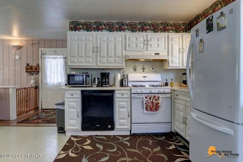 15511 Sroufe St, Eagle River, AK 99577 photo 10