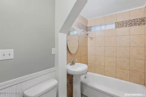 3501 E 15th Ave, Anchorage, AK 99508 photo 25