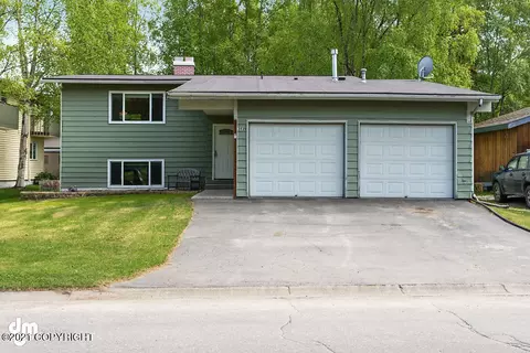 3921 Checkmate Dr, Anchorage, AK 99508 photo 2