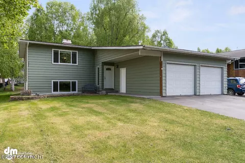 3921 Checkmate Dr, Anchorage, AK 99508 photo 3