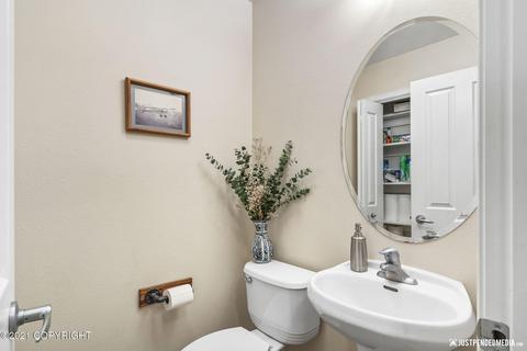 5745 Big Bend Loop, Anchorage, AK 99502 photo 24