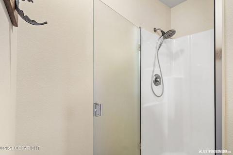 5745 Big Bend Loop, Anchorage, AK 99502 photo 32