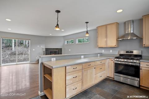 7030 Dickerson Dr, Anchorage, AK 99504 photo 12