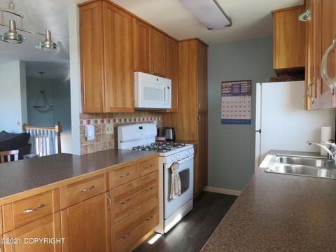 18048 Tonsina Ct, Eagle River, AK 99577 photo 4