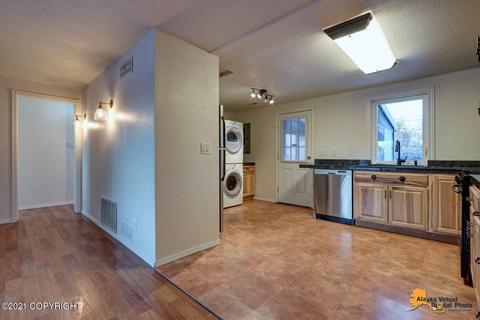 2501 E 17th Ave, Anchorage, AK 99508 photo 14